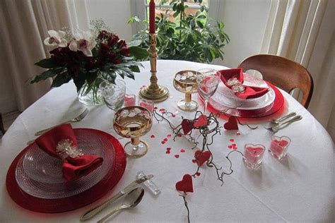 2 kişilik romantik yemek masası